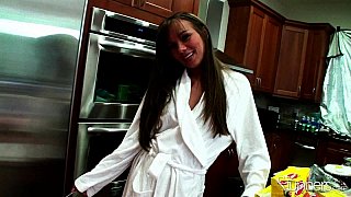 Cô giáo người Mỹ Sara Jay quan hệ tình dục với học sinh người Pháp