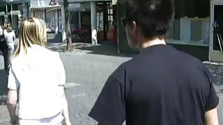 Bố chồng thay con trai thỏa mãn cái lồn con dâu