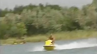 Xoạc lòi âm đạo cô học trò mông bự