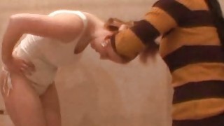 Bắt gặp nhỏ em kế chụp ảnh khiêu dâm đăng onlyfans