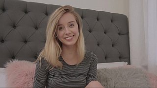 "Fallen Nun" - có sự tham gia của Cola