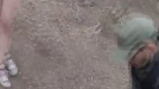 Mẫu xe đẹp nhất đã bị đập mạnh và có cảnh quay cận cảnh.