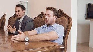 Chuyện tình thú vị và tuyệt vời! Cô hàng xóm để tôi xuất tinh vào lồn cô ấy