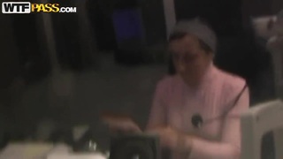 Đài P phát sóng Kylie thủ dâm phun nước làm việc hiếm có! Trạm P đã bị dỡ bỏ hoàn toàn!