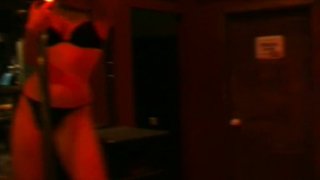 Dồn hết sữa chua vào lồn múp gái cave chất lượng