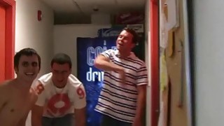 Nhân tình em gái tuổi mới lớn tò mò về tình dục tìm đến tôi