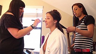 Dâm nữ khát dục con trai bạn thân cũng không tha