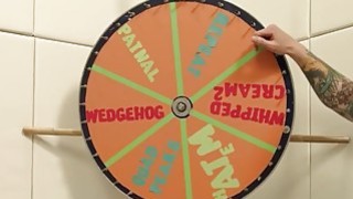 Nữ thần ngoại vi "Agang Tanhua" quan hệ với một người nổi tiếng với ham muốn thuần khiết và quan hệ tình dục ở nhiều tư thế khác nhau. Cô ấy rất gợi cảm với vòng ba đẹp và vòng eo thon thả...