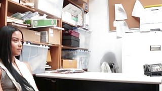 ông xã cắn răng nhìn người vợ chụp ảnh khoả thân cùng sếp