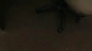 Xem phim Sex Education, tôi hốt hoảng nhận ra: Con mình ...