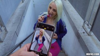 Gái gọi cao cấp trên mạng, cực kỳ dâm đãng và háo sắc, muốn được quan hệ, ngực to và mông căng, nâng mông lên để được quan hệ, xuất tinh hết cỡ...