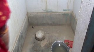 Nữ cấp trên kiêu ngạo đi xin lỗi khách hàng và cái kết