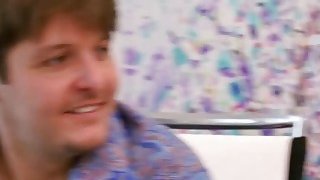 Người đẹp Romania Nelly Kent lừa dối chồng bằng video trả thù bằng miệng