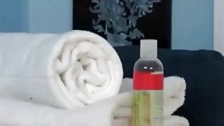 Chuyện bí mật với người yêu của anh trai sau một lần cùng xem phim sex