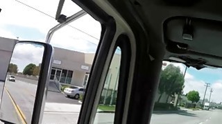 Tiếng rên quan hệ cạnh bên làm cô gái nhà kế bên không chịu nổi