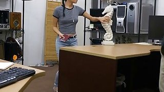 Đang sơ múi thì chồng em đi làm về