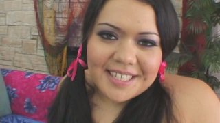 Em người mẫu khỏa thân vú mềm bị anh họa sĩ dâm dục địt