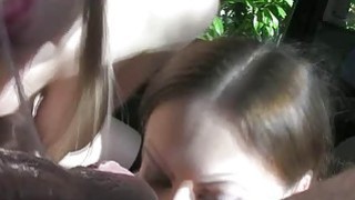 Con gái có hiếu dẫn bạn trai về địt mẹ