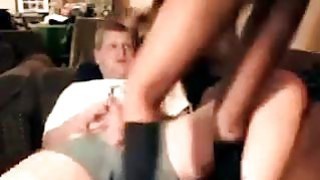 xếch trần hà linh