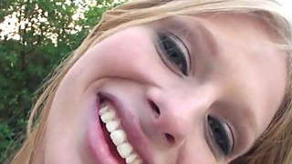 Được người yêu nhờ chăm sóc em gái vú to