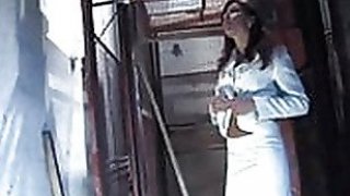 Qua nhà học nhóm, lén đụ em gái của bạn thân