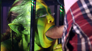 Những con cặc đen thùi lùi thay nhau nhấp lồn em