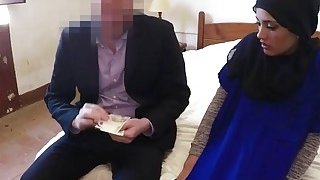 Phim Sex Education khiến con tôi tỉnh ngộ!