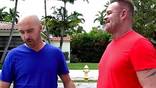 FC2PPV-2953611,FC2PPV-2953611 [Không kiểm duyệt] "Cái của quý to đó có chạm vào tôi không?" cô gái trẻ ngây thơ này nói một cách thích thú. Trên thực tế, cô ấy là một con điếm chính hiệu, vui vẻ liếm lỗ hậu môn bẩn thỉu của ông già. Cô ấy cong lưng và xuất tinh như điên trên một con cặc khổng lồ chạm tới rốn của cô ấy