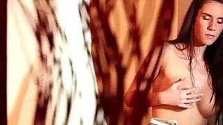 Người đẹp tuyệt trần nhất [Qiao Qiao] Nữ thần xinh đẹp tiến vào ngành giải trí người lớn! Kính gọng đen, tóc đuôi ngựa đôi, ngực trắng và mềm mại, dáng người siêu đẹp, cận cảnh đang xoa nắn cái lồn hồng