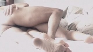 Chuyện tình anh học sinh và cô chủ quán cafe có Ông xã biến thái