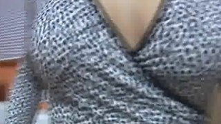 Nếu bạn không nhìn vào phần dưới khuôn mặt của một cô gái chuyển giới, bạn sẽ không bao giờ biết rằng cô ấy là một cô gái chuyển giới. Cô ấy có thân hình người mẫu đồ lót gợi cảm và để lộ khuôn mặt.