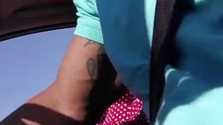 Hiếp dâm gái xinh bím hồng say xỉn