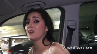 Ngoài trời rừng lừa dối chị dâu, quan hệ tình dục bằng miệng nằm xuống và đưa vào khắp nơi, sau đó xuất tinh bên trong