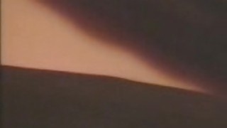 Thật tuyệt vời! Sau khi cho con bú, cô ta ra ngoài để ngoại tình. Một cô gái trẻ như vậy chắc chắn phải bị địt dữ dội