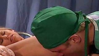 KIN8-3762-FHD-Bữa tiệc thác loạn đồng tính nữ trên tàu Lén lút vào một bữa tiệc trên tàu với năm nữ sinh viên đại học