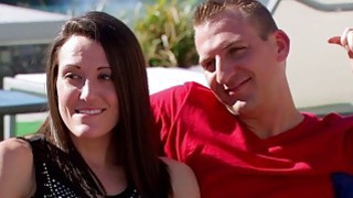 Chuyến đi chơi thác loạn cùng cô bạn thân mà Chồng yêu ở nhà không thể biết