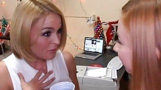 Cậu thanh niên ngây ngô và trải nghiệm một ngày sống cùng idol jav