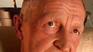 Anh họ 34 tuổi: Cảm giác thật tuyệt, tôi sắp chết rồi