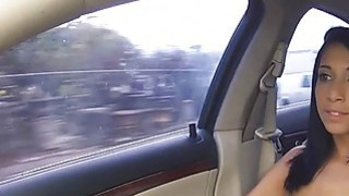 Cháu có muốn nếm thử mùi lồn của cô không