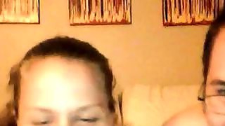 Vẻ đẹp hoàn hảo với quần jeans bó, ai mà không yêu thích phong cách này