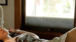 Cô gái trẻ quá chán nản vì dịch bệnh, chất nhờn màu trắng của cô chảy ra