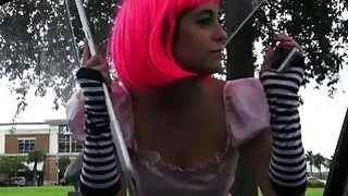 Suzu honjou tìm kiếm bất cứ người đàn ông nào ở công ty cho cô bú