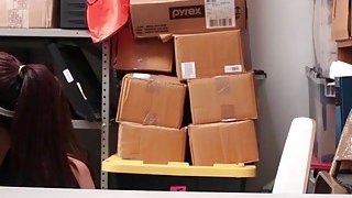 Băng đảng 91C thoát lưới, chủ nhân trở lại, tài xế cũ là tuyệt nhất ❤️ Phòng doanh nghiệp quan hệ với gái gọi chân dài mông căng, vừa nghe nhạc vừa hát rất kích thích, khi quan hệ còn được đặt một tờ giấy vào cu...