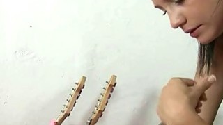 Chàng trai trẻ địt bà chủ lầu xanh lồn vẫn khít