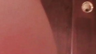 sex chiếc điều khiển thần kỳ