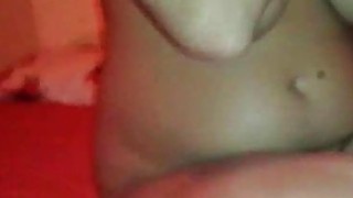 Vào bar uống say được anh nhân viên đưa về nhà nghỉ "phục vụ"