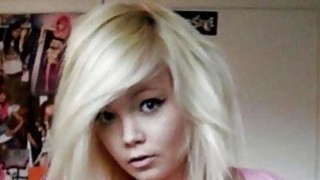 Thư ký nuốt tinh của sếp để được thăng chức