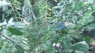 Bố dượng không chịu được trước cô con gái quá múp tuổi trưởng thành