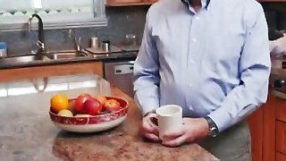 Chồng yếu sinh lý vợ liền địt nhau vụng trộm cùng em chồng