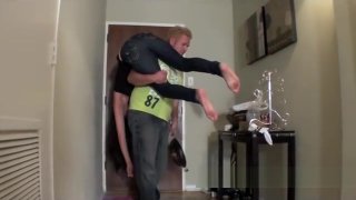 Ngày 12 tháng 7 năm 2023_Cô bé hồng